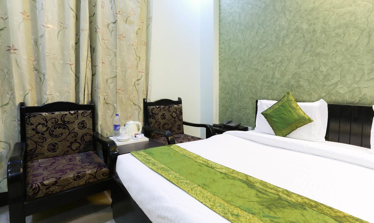 Hotel Treebo Trip Sswag 18 Expressway Noida Esterno foto