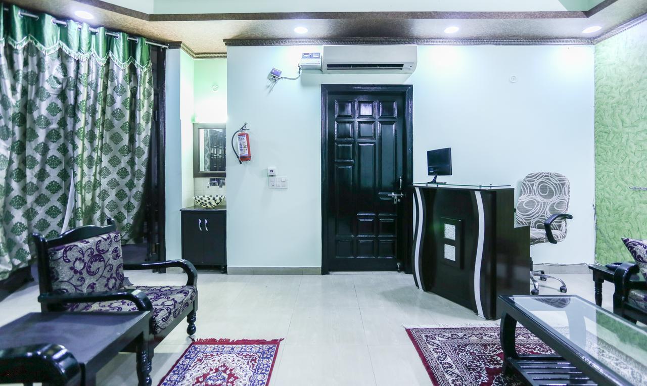 Hotel Treebo Trip Sswag 18 Expressway Noida Esterno foto