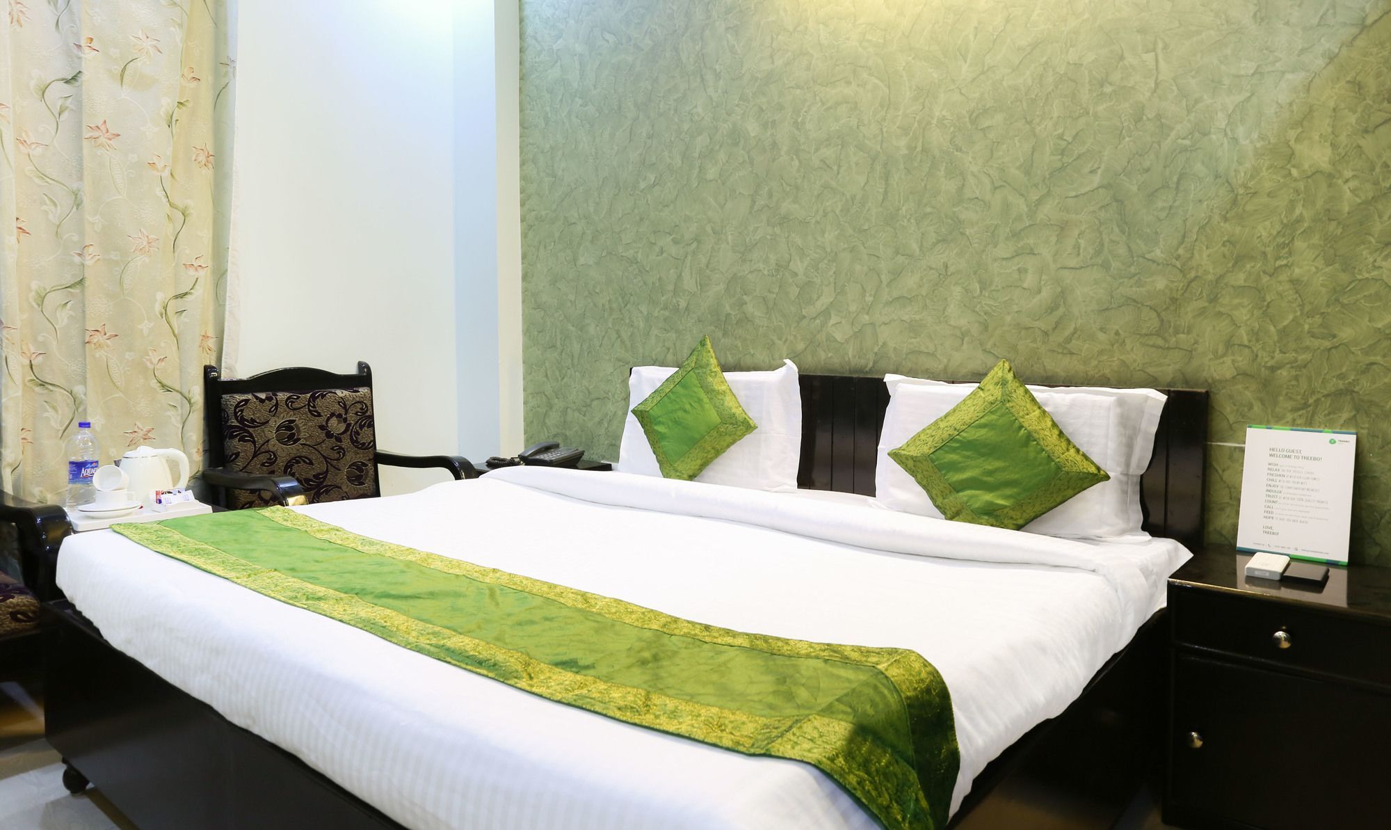 Hotel Treebo Trip Sswag 18 Expressway Noida Esterno foto