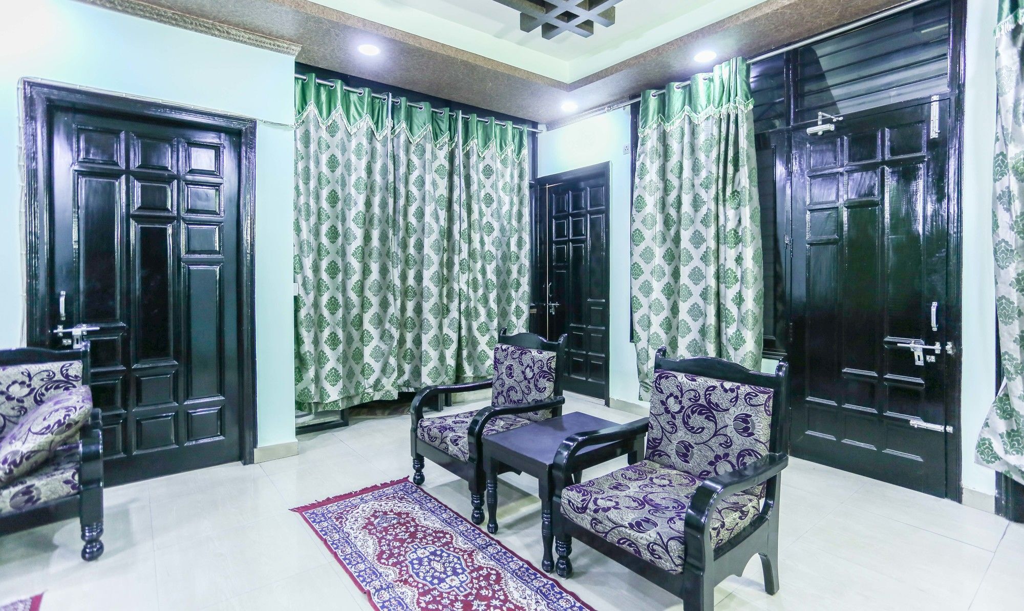 Hotel Treebo Trip Sswag 18 Expressway Noida Esterno foto